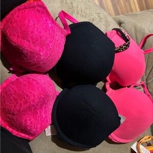 NWT 32D bundle.